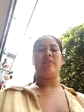 Miia grand online show from January 2025 06:25:01 PM