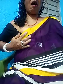 Snapshot of Riyaa_2024 chatting on December 2024 10:23:02 AM Riyaa 2024 online show from December 2024 10:23:02 AM