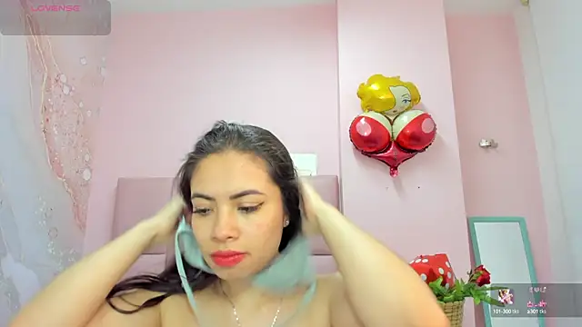 Snapshot of soyzarahtorres chatting on September 2025 12:26:02 AM soyzarahtorres online show from September 2025 12:26:02 AM