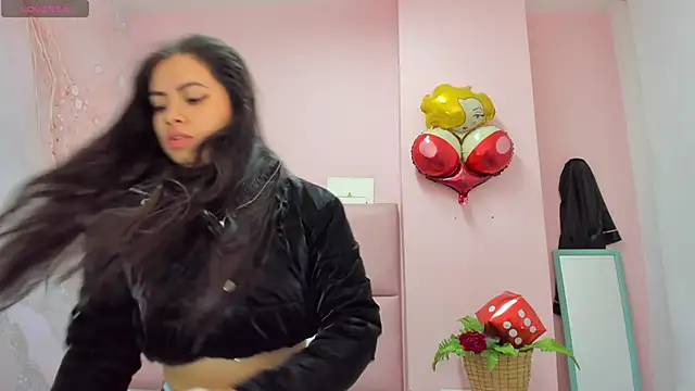 Snapshot of soyzarahtorres chatting on October 2025 11:38:02 PM soyzarahtorres online show from October 2025 11:38:02 PM