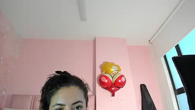 Snapshot of soyzarahtorres chatting on November 2025 10:21:01 PM soyzarahtorres online show from November 2025 10:21:01 PM