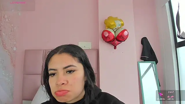 Snapshot of soyzarahtorres chatting on November 2025 06:00:02 PM soyzarahtorres online show from November 2025 06:00:02 PM