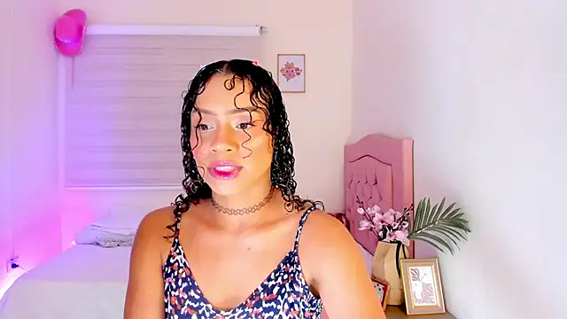 Snapshot of Keni_malf chatting on June 2026 04:01:02 AM Keni malf online show from June 2026 04:01:02 AM
