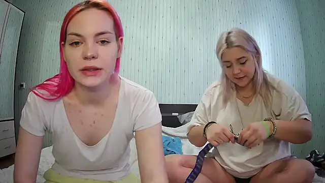 Snapshot of ChrisGirls chatting on January 2025 11:11:01 AM ChrisGirls online show from January 2025 11:11:01 AM