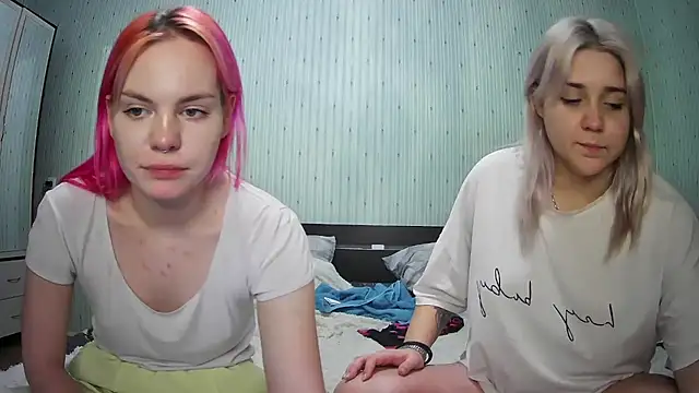 Snapshot of ChrisGirls chatting on January 2025 02:14:02 PM ChrisGirls online show from January 2025 02:14:02 PM