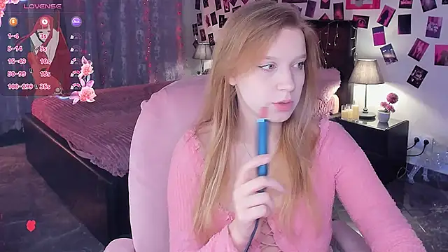 KarambaMoon online show from March 2026 08:55:01 PM