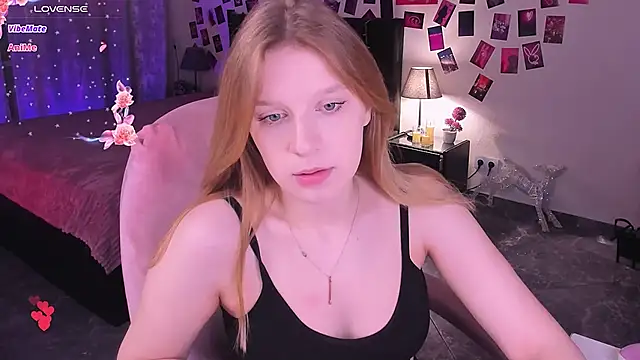 KarambaMoon online show from May 2026 08:26:01 PM