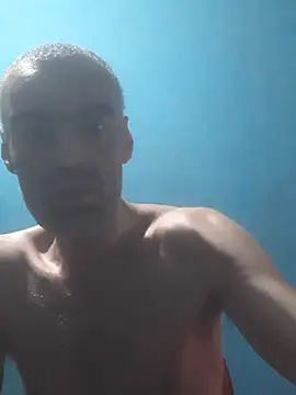 hugosafado333 online show from October 2025 05:00:02 AM