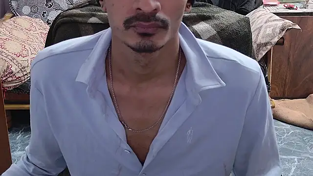 Snapshot of Habibi_big_b chatting on May 2026 06:30:01 AM Habibi big b online show from May 2026 06:30:01 AM