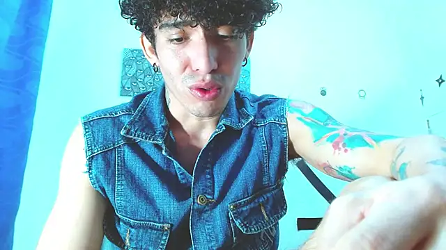 targuerian22 online show from December 2024 04:00:02 AM