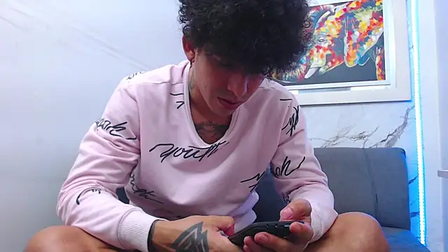 targuerian22 online show from March 2026 01:53:02 AM