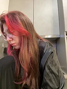 Snapshot of ChloesTem chatting on November 2025 05:06:01 PM ChloesTem online show from November 2025 05:06:01 PM