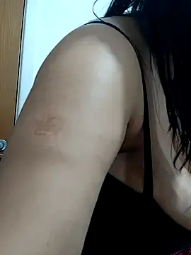 MsSapphireRJ online show from December 2024 09:26:01 PM