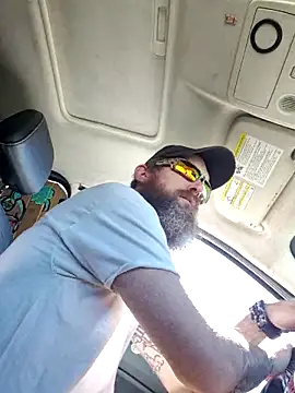 Snapshot of lit702 chatting on March 2026 09:32:02 PM lit702 online show from March 2026 09:32:02 PM