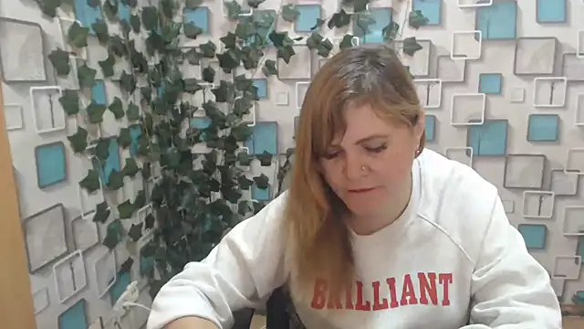 Snapshot of DaniellaKiss chatting on March 2025 06:58:02 AM DaniellaKiss online show from March 2025 06:58:02 AM