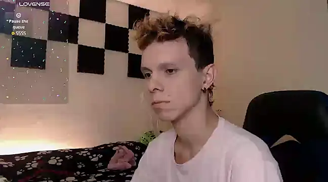 bryamado69 online show from January 2025 10:22:01 PM