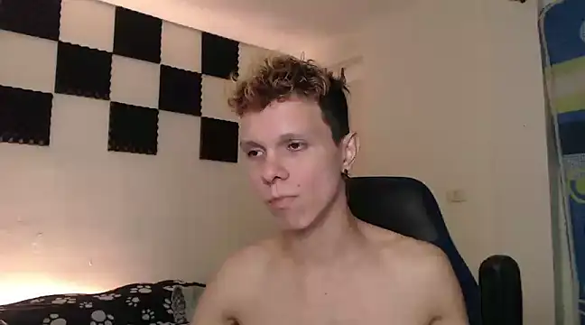 bryamado69 online show from January 2025 10:51:02 PM