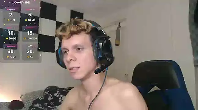 bryamado69 online show from March 2025 10:56:01 PM