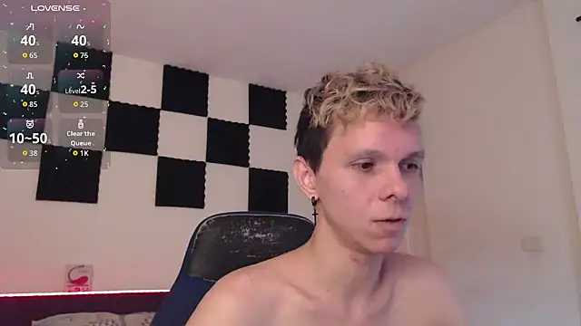 bryamado69 online show from September 2025 12:49:01 PM