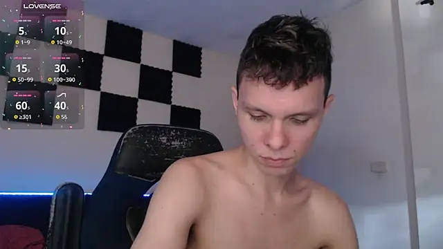 bryamado69 online show from November 2025 01:55:02 PM