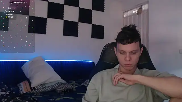 bryamado69 online show from November 2025 05:24:01 PM