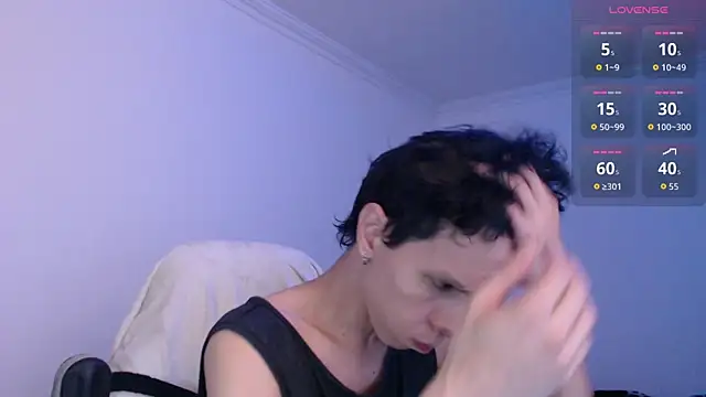 bryamado69 online show from April 2026 01:17:02 PM