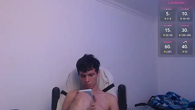 bryamado69 online show from April 2026 01:56:02 PM