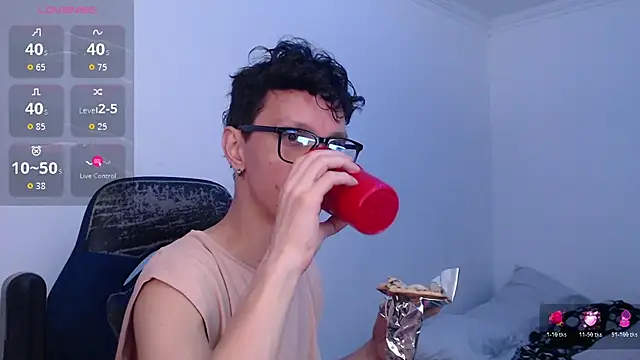 bryamado69 online show from July 2026 01:54:01 AM