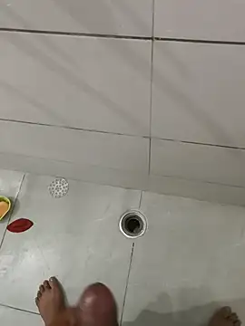 Snapshot of Gururonny07 chatting on October 2025 02:08:02 AM Gururonny07 online show from October 2025 02:08:02 AM