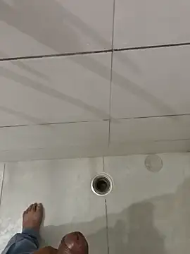 Snapshot of Gururonny07 chatting on October 2025 12:44:02 AM Gururonny07 online show from October 2025 12:44:02 AM