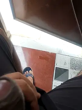 Snapshot of Gururonny07 chatting on November 2025 06:57:02 AM Gururonny07 online show from November 2025 06:57:02 AM