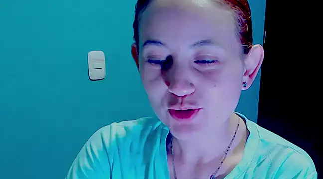 Snapshot of zoe_jones3 chatting on December 2024 12:26:02 AM zoe jones3 online show from December 2024 12:26:02 AM