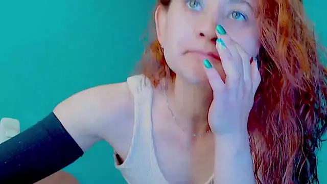 Snapshot of zoe_jones3 chatting on December 2024 07:27:02 PM zoe jones3 online show from December 2024 07:27:02 PM