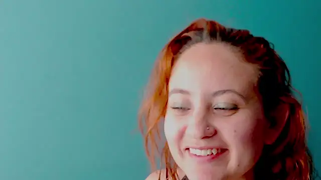 Snapshot of zoe_jones3 chatting on January 2025 05:26:01 PM zoe jones3 online show from January 2025 05:26:01 PM