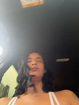 Laura fernandezII online show from May 2026 04:04:02 PM