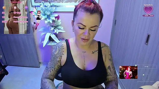 Snapshot of KAROL_MILF chatting on October 2025 09:47:01 PM KAROL MILF online show from October 2025 09:47:01 PM