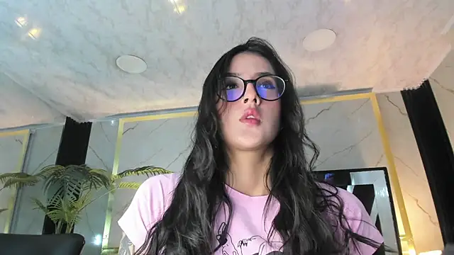 Princess Violett online show from April 2026 02:29:02 PM