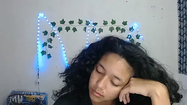 Snapshot of ley_blus10 chatting on January 2025 12:21:01 PM ley blus10 online show from January 2025 12:21:01 PM