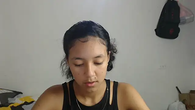 Snapshot of ley_blus10 chatting on February 2025 01:48:02 PM ley blus10 online show from February 2025 01:48:02 PM