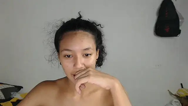 Snapshot of ley_blus10 chatting on February 2025 06:18:02 AM ley blus10 online show from February 2025 06:18:02 AM
