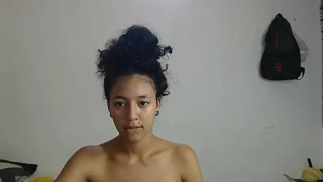 Snapshot of ley_blus10 chatting on February 2025 04:58:02 PM ley blus10 online show from February 2025 04:58:02 PM