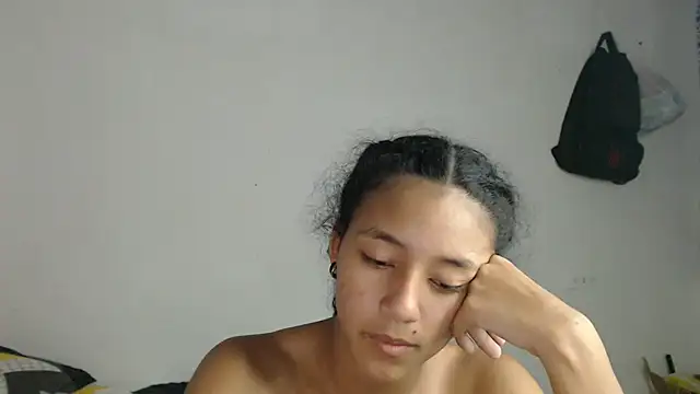 Snapshot of ley_blus10 chatting on February 2025 07:33:02 AM ley blus10 online show from February 2025 07:33:02 AM