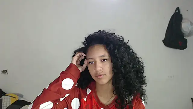 Snapshot of ley_blus10 chatting on February 2025 01:00:02 PM ley blus10 online show from February 2025 01:00:02 PM