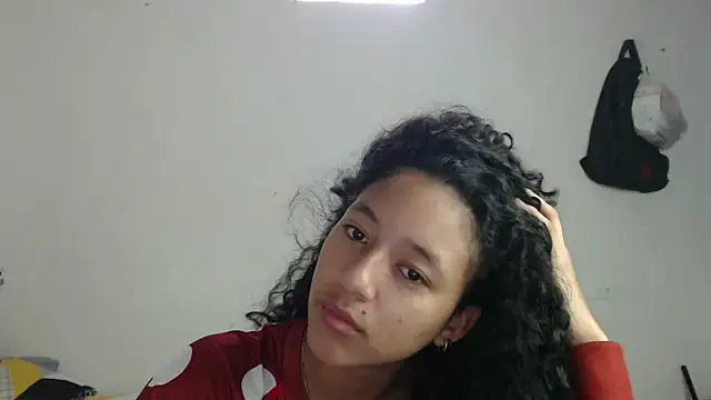 Snapshot of ley_blus10 chatting on February 2025 02:08:01 PM ley blus10 online show from February 2025 02:08:01 PM