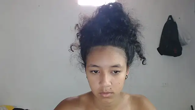 Snapshot of ley_blus10 chatting on March 2025 01:18:01 PM ley blus10 online show from March 2025 01:18:01 PM