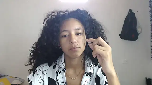 Snapshot of ley_blus10 chatting on March 2025 01:45:01 PM ley blus10 online show from March 2025 01:45:01 PM
