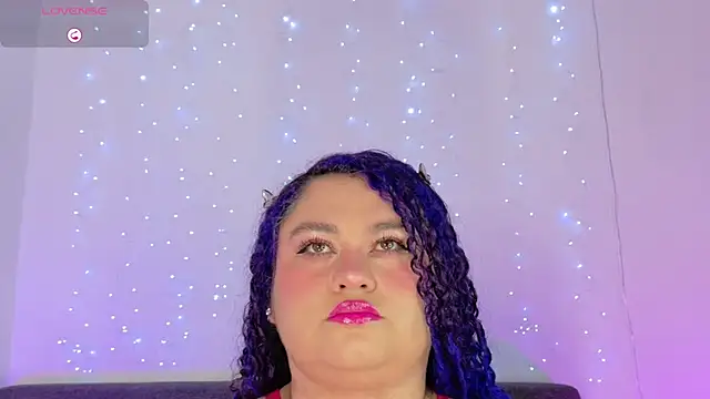 lunitaa0 online show from May 2026 05:48:01 AM