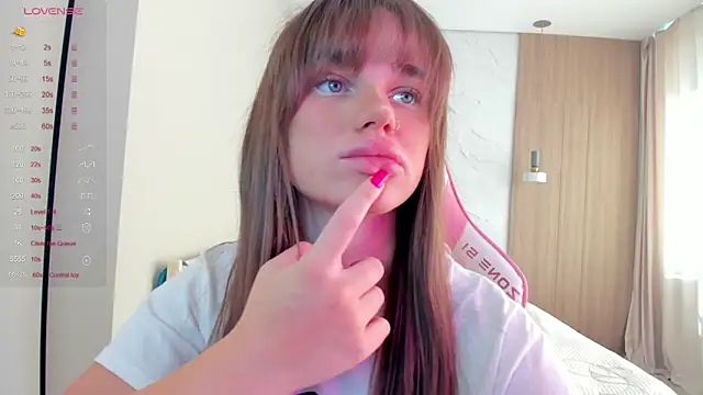 aesthetics  tease online show from October 2025 03:18:02 AM