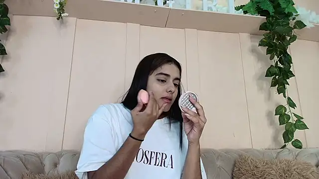 natalia aguirre1 online show from March 2026 12:05:01 PM