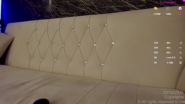 Snapshot of moona_ray chatting on December 2024 02:43:02 AM moona ray online show from December 2024 02:43:02 AM